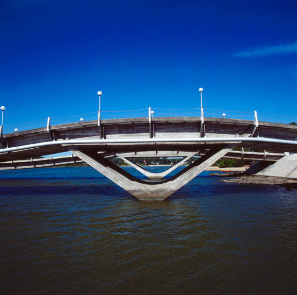 Maldonado, Uruguay, marzo 01, 2022, puente Wavy en La Barra, Punta del Este.