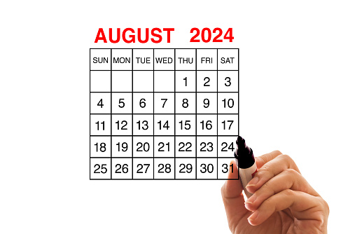 2024 calendar August on white background