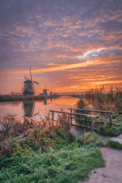 istock Beautifull sky at the winmills of kinderdijk 1947006854