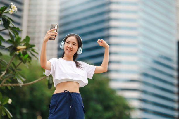 istock Dancing on the street 1947297430