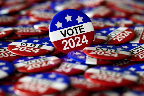 2024 usa presidential election pins - élection photos et images de collection