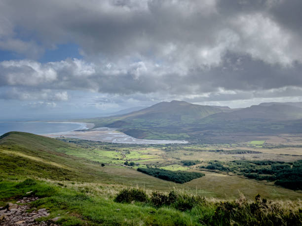 Walking route up Mount Brandon from Fafa car park, Cloghane, Dingle Penisula, Ireland Walking route up Mount Brandon from Fafa car park, Cloghane, Dingle Peninsula, Ireland dingle peninsula stock pictures, royalty-free photos & images
