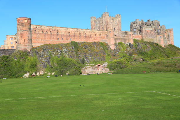 bamburgh castle - bamburgh - fotografias e filmes do acervo