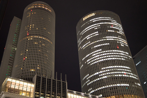 [Nagoya] Night view of the twin towers of Nagoya Station.