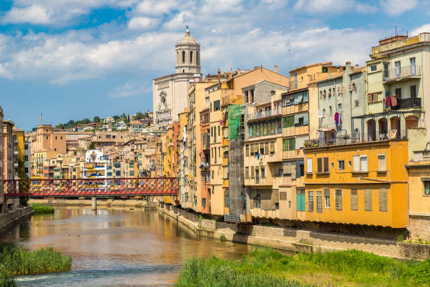 istock Colorful houses and Eiffel bridge in Girona 1950051571