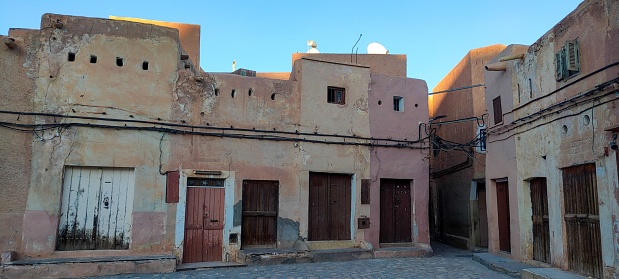 Market square of Le ksar de Beni Isguen. a must-see place where rugs ,local crafts, and handmade carpets are sold, typical sub-Saharan desert architecture, Ghardaïa, Oasis M'zab, Algeria