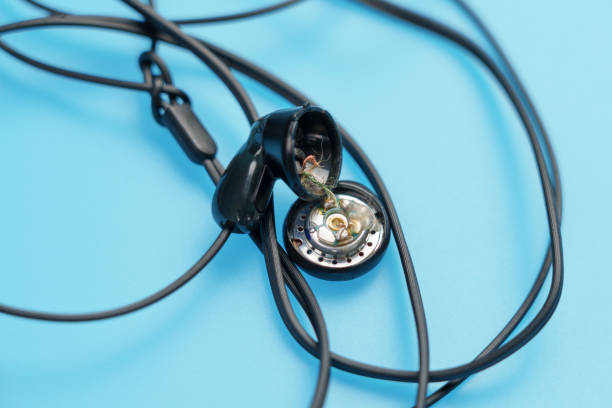 Damage Headset 90+ Headset Demolish Stock Photos, Pictures & Royalty-Free Images - iStock