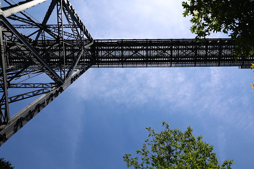 Juli 17, 2022, Solingen: View of the Müngsten Bridge, the highest railway bridge in Germany near Solingen in North Rhine-Westphalia