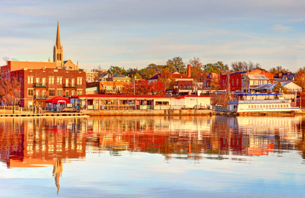 istock Autumn in Wilmington, North Carolina 1950747165