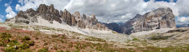 istock Valley Travenanzes Tofane gruppe Alps Dolomites mountain 1951267108