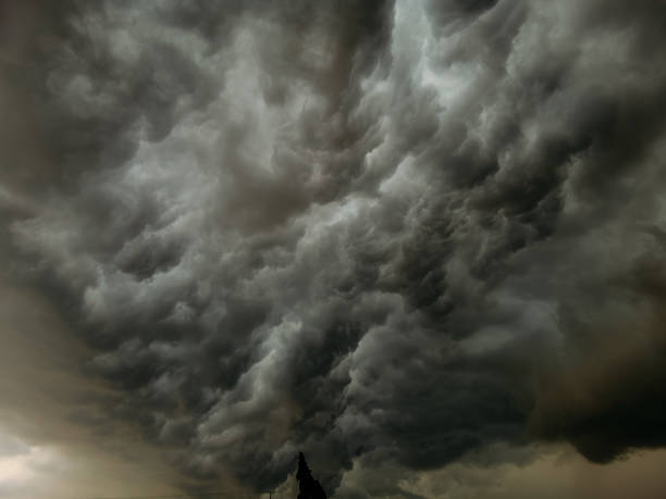 istock Terrible clouds in the afternoon 1952110410