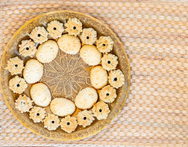 arabian eid sweets ,mamoul ,kahk, islamic celebration - pastry bakery biscuit cookie imagens e fotografias de stock