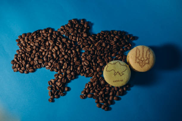 map of ukraine from coffee beans. emblem of ukraine. top view - donetsk oblast photos et images de collection