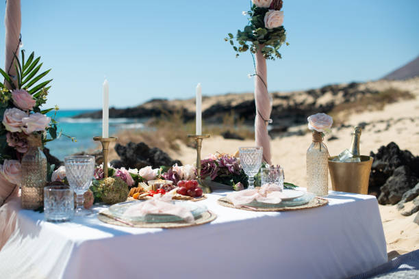 istock Luxury romantic picnic on the beach 1952479421