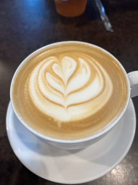 istock Heart of Latte 1954361352