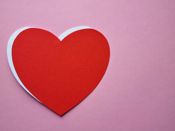 istock Big paper red heart 1955234313