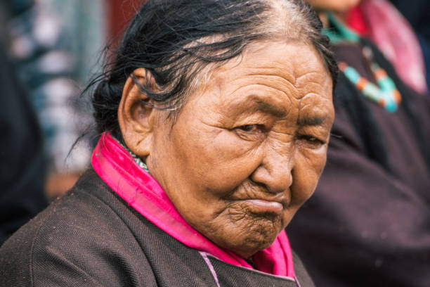 Mustang region is the former Kingdom of Lo and now part of Nepal,  in the north-central part of that country, bordering the People's Republic of China on the Tibetan plateau between the Nepalese provinces of Dolpo and Manang. The Kingdom of Lo, the traditional Mustang region, and “Upper Mustang” are one and the same, comprising the northern two-thirds of the present-day Nepalese Mustang District, and are well marked by official “Mustang” border signs just north of Kagbeni where a police post checks permits for non-Nepalese seeking to enter the region, and at Gyu La (pass) east of Kagbeni.http://bem.2be.pl/IS/mustang_380.jpg