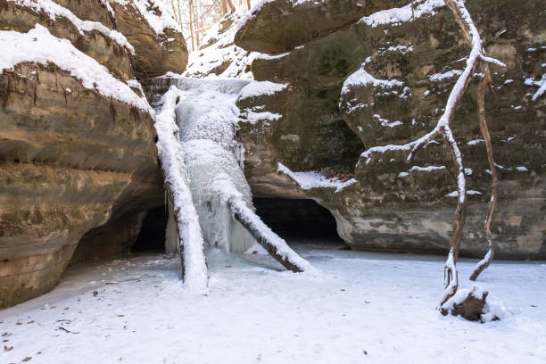 istock Kaskaskia Canyon in Winter 1955641239