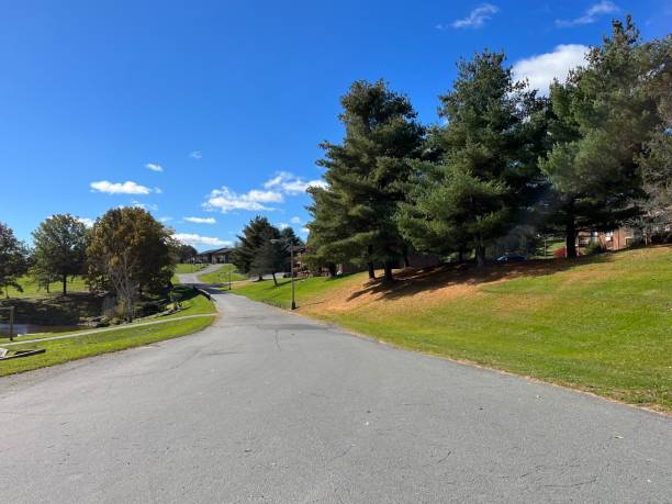 istock Road in the Catskills 1955931319