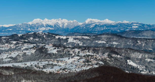 istock Villages and mountains 1957039497