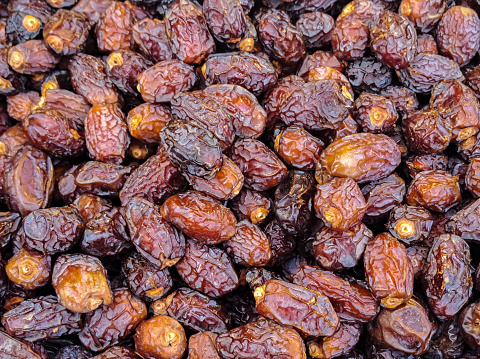 raisins in a small glass