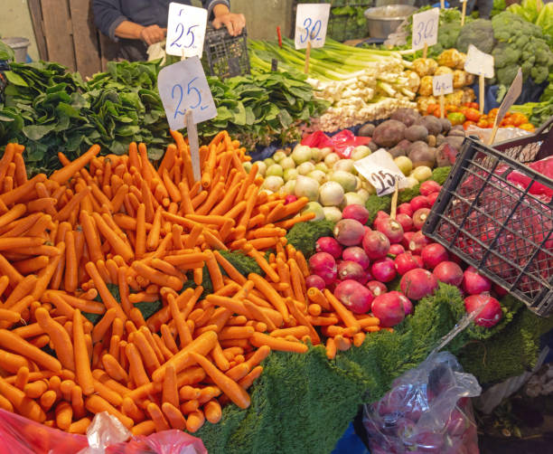 istock Carrots Farmers Market 1957423973