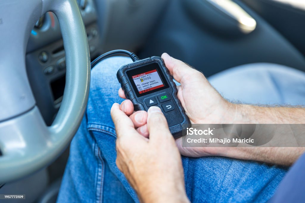 How To Scan Driving Using A Scan Tool For Auto Repair Diagnostics And Check Engine Stock ...