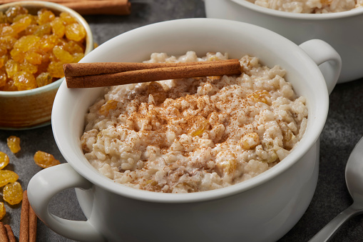 Creamy Rice Pudding with Golden Raisins and Cinnamon