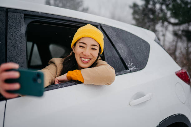 istock Let me take a selfie on a snowy day 1958504590