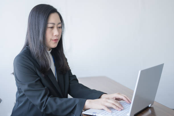 istock Business woman 1958755070