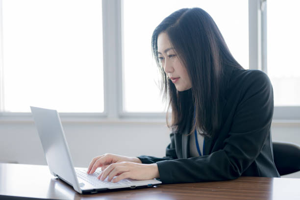 istock Business woman 1958755074