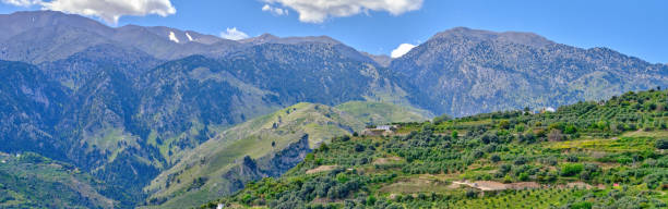 istock Mountains areas in Krete, Geece 1959112230