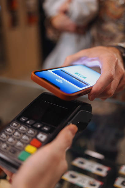 istock Close up of phone payment 1959167123