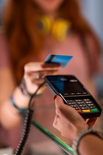 Credit card contactless payment