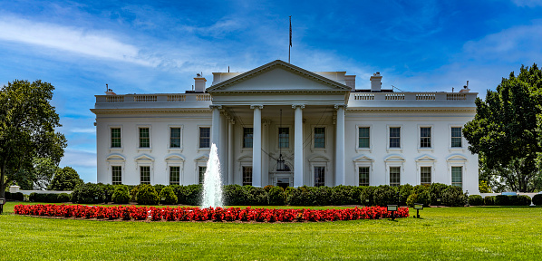 Panoramic view of the White House, the residence and workplace of the American president located in the city of Washington DC, which is the federal capital of the United States of America.