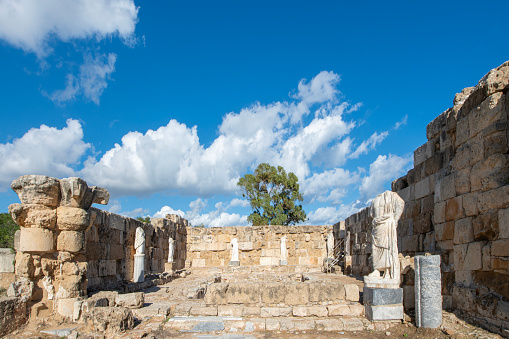 historical buildings, historical amphitheatres, ruins from the Roman period, historical columns, old architectural structures