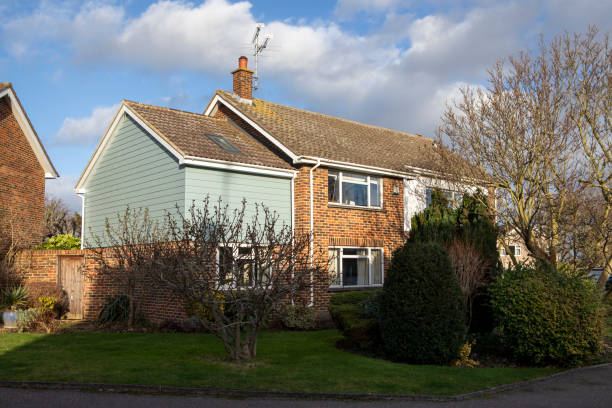 istock Detached suburban house 1959425085