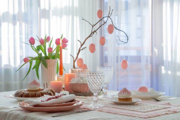 istock Easter pink vintage decor at home 1959559603