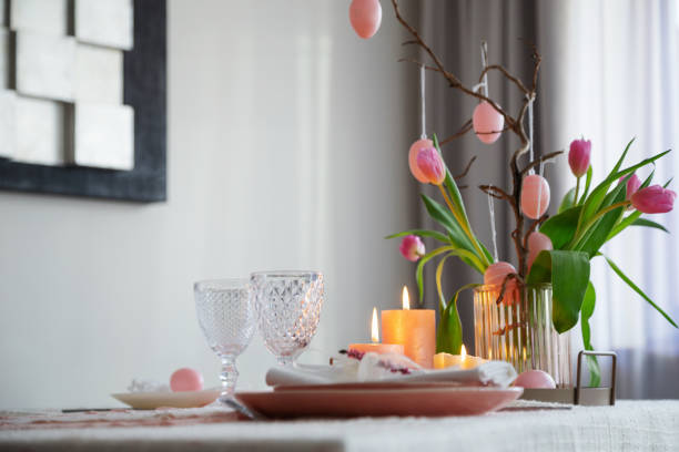 istock Easter pink vintage decor at home 1959559604
