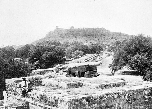 People and landmarks of India in 1895: Fort, Golconda