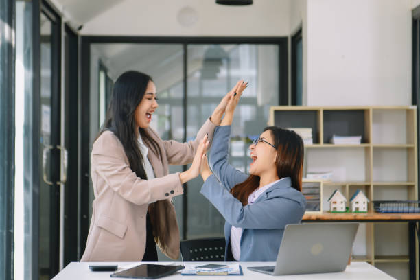 istock Those who work hard, win in the conference room new startup project 1959835915