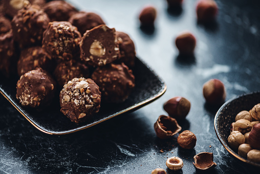 Homemade Hazelnut Chocolate Truffles - vegan