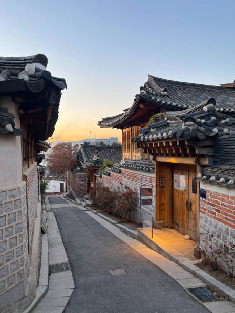 istock Cold Winter Morning in Seoul Korea 1961197298