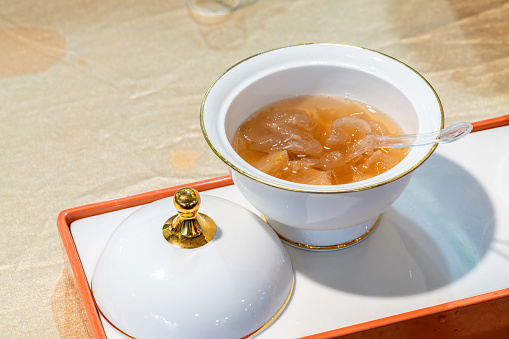 Chinese dessert sweet soup; peach gum snow swallow saponin rice