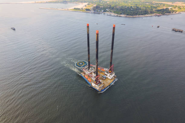 An offshore support vessel is currently travelling from the Atlantic Ocean towards Lagos Port.