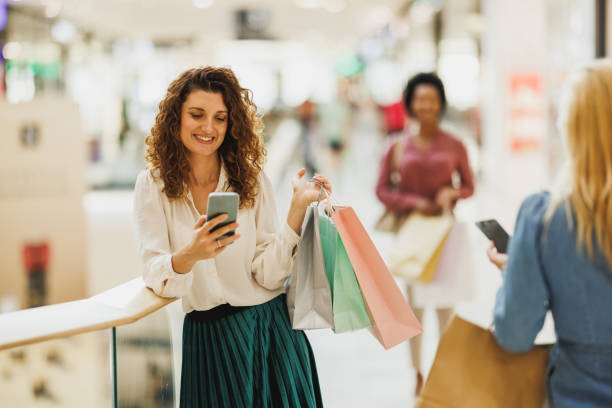 istock She Loves To Shop 1962586639