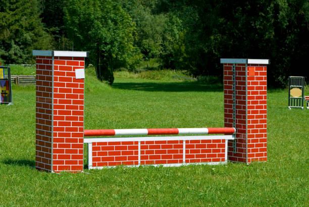 hurdle for horses - hurdle conquering adversity obstacle course nobody imagens e fotografias de stock