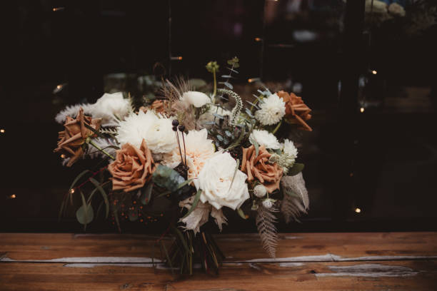 Bouquet of neutral wedding flowers