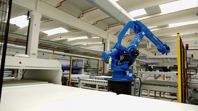 Smart industryial robot arm for digital factory production