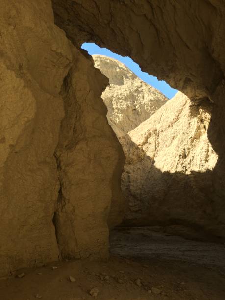 istock Exploring inside Arroyo Tapiado Mud Caves in Anza Borrego State Park 1965035909